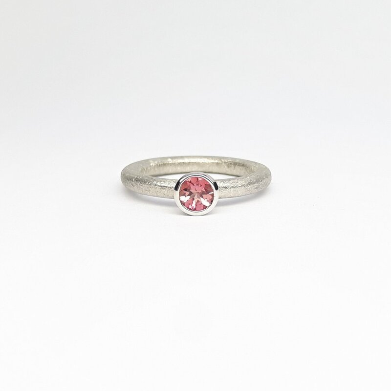 "combiring small", argent 925/- et tourmaline rose Ø5mm.