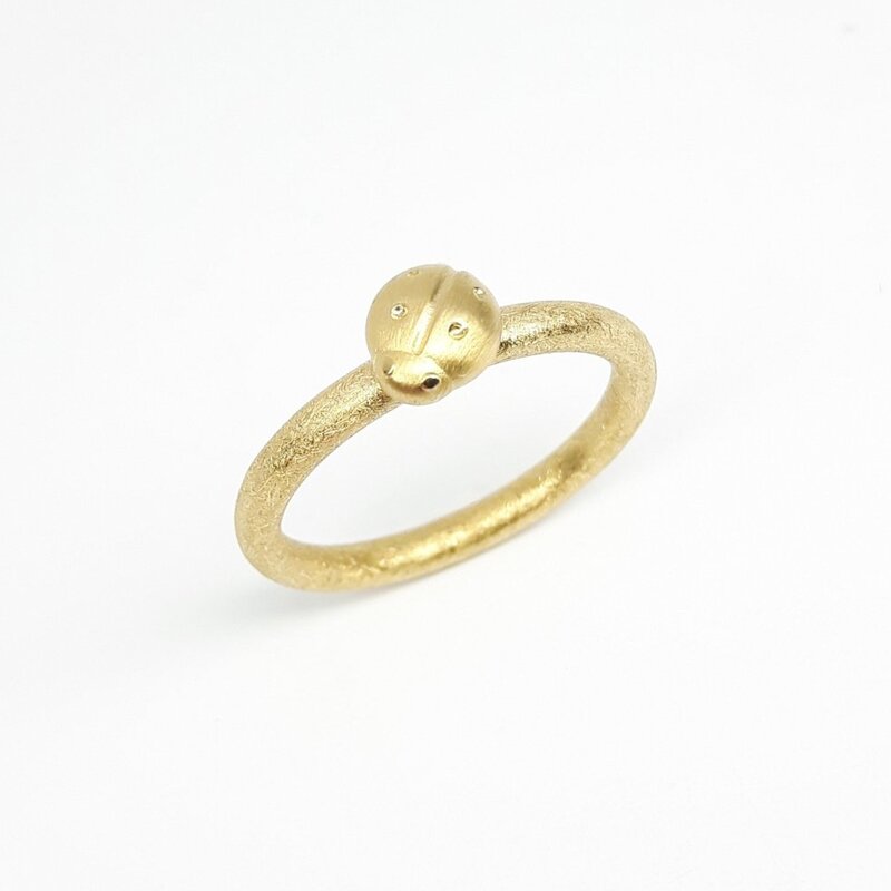 "ladybug" bague en or jaune 18kt.