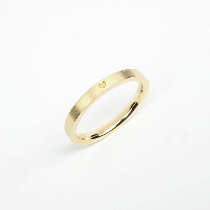 "heart", bague en or jaune 18kt.