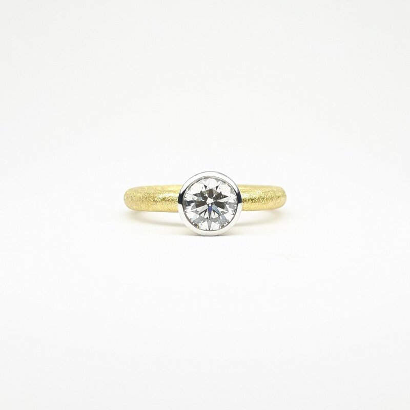 Bague en or jaune/blanc 18kt et diamant 1,17ct.