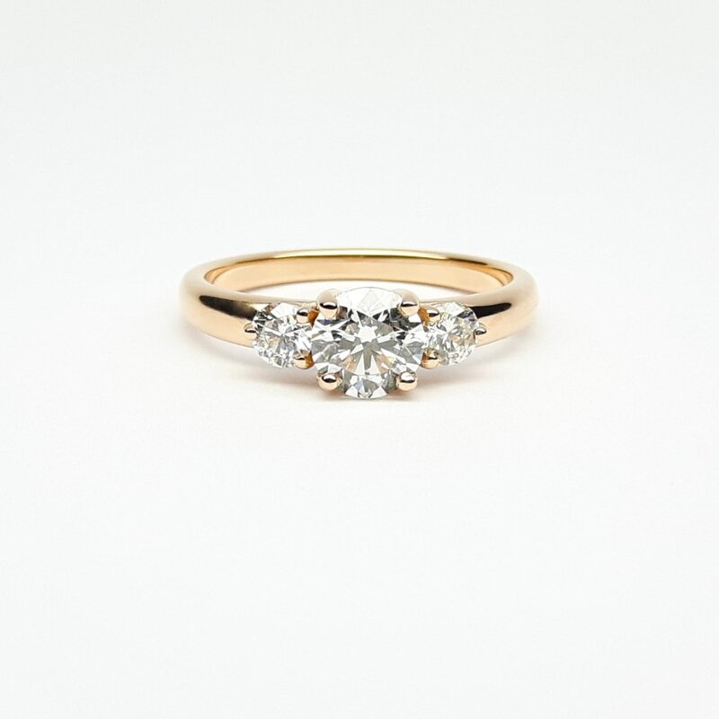 Bague en or rouge 18kt et diamants 1,06ct. Pièce unique.