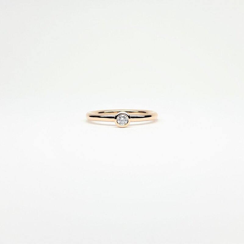 "combiring mini poli", or rouge 18kt et brillant 0,1ct.
