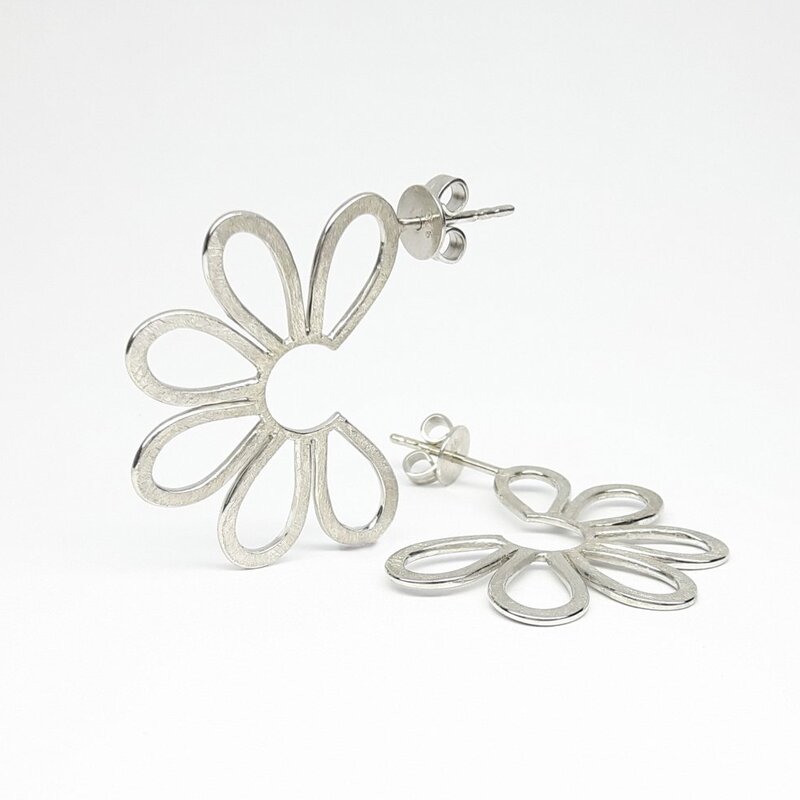 "flower-power", boucles d'oreilles en argent 925/-. Pièce unique.