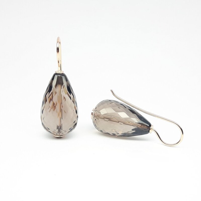 Boucles d'oreilles en or rouge 18kt et pampilles en quartz fumé.