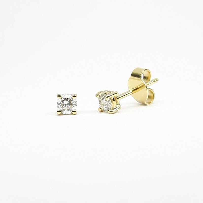 Boucles d'oreilles en or jaune 18kt et brillants 0,30ct.