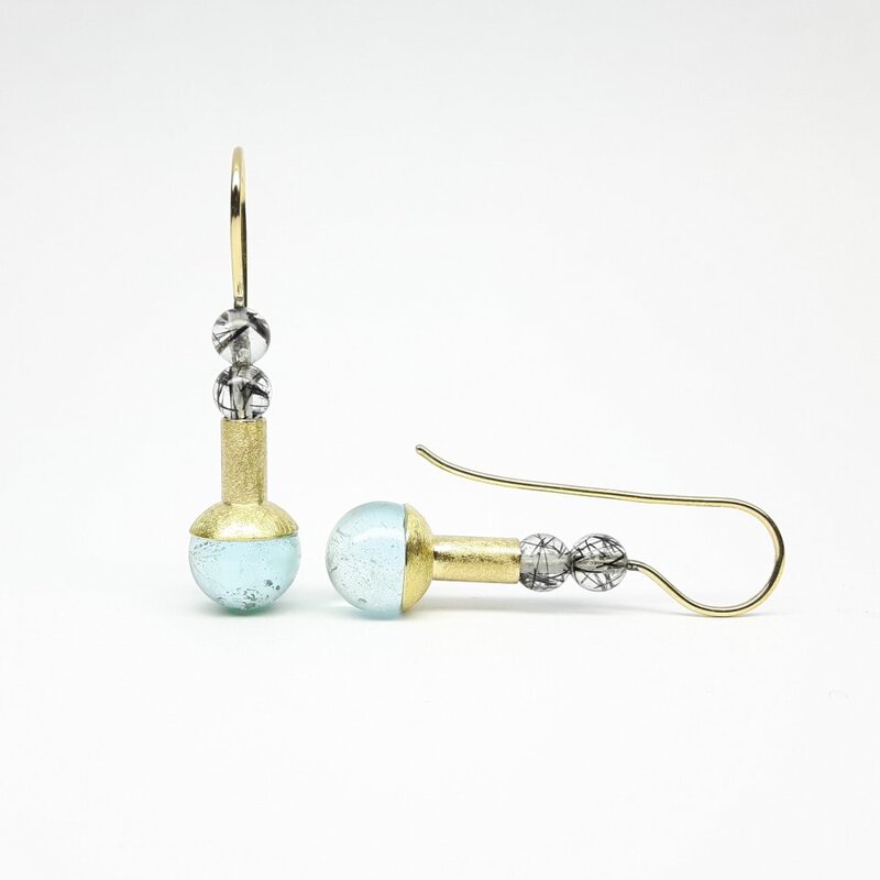 Boucles d'oreilles en or jaune 18kt, topaze et quartz tourmaline. Pièce unique.
