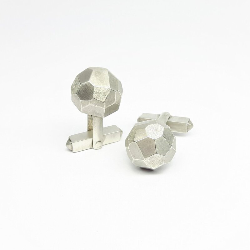 "facets", boutons de manchette en argent 925/-. Pièce unique.