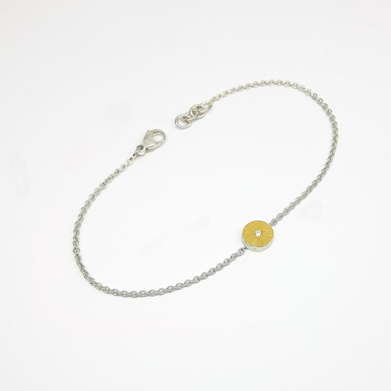 Bracelet en or fin, argent 925/- et brillant.
