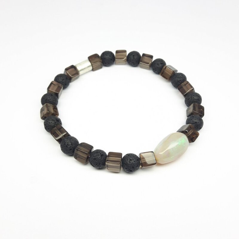 Bracelet en lave, quartz fumé, opale et argent 925/-. Pièce unique.