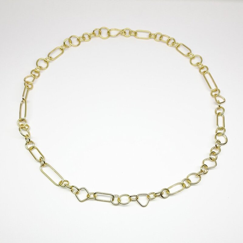 Collier fait main en or jaune 18kt. Pièce unique.