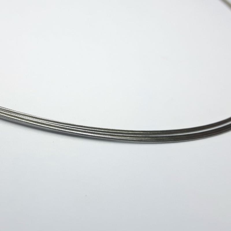Collier en acier inoxydable, 5 tours. Ce collier est adapté à tous pendentifs de notre collection.