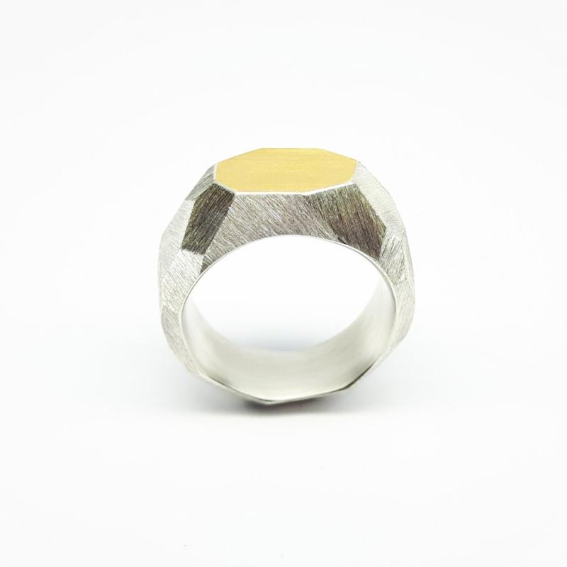 Bague en argent 925/- et or fin. Pièce unique.