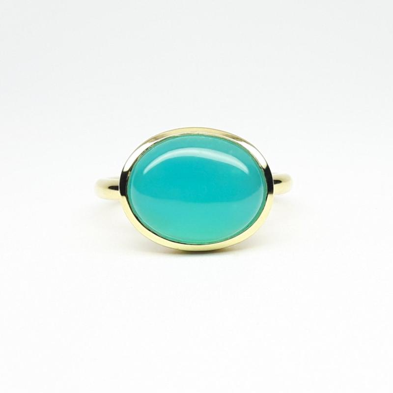 Bague en or jaune 18kt et opale des Andes. Pièce unique.