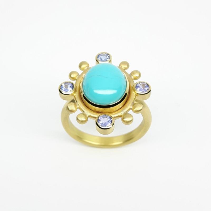 Bague en or jaune 18kt,  turquoise et tanzanites. Pièce unique.