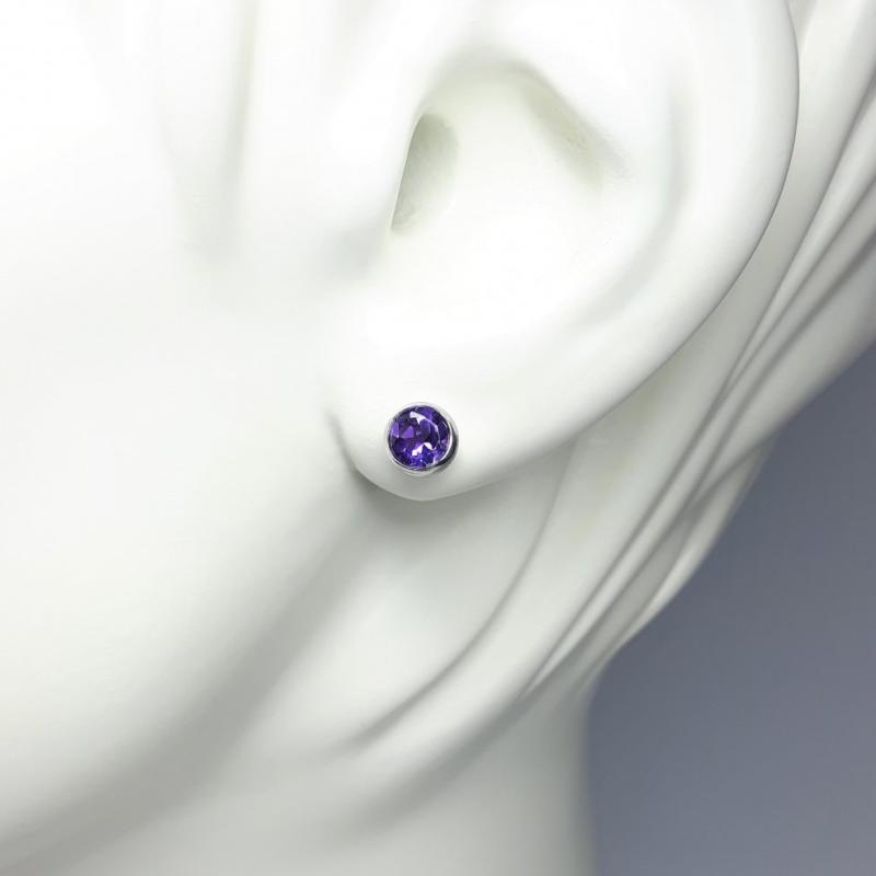 Boucles d'oreilles en argent et améthystes.