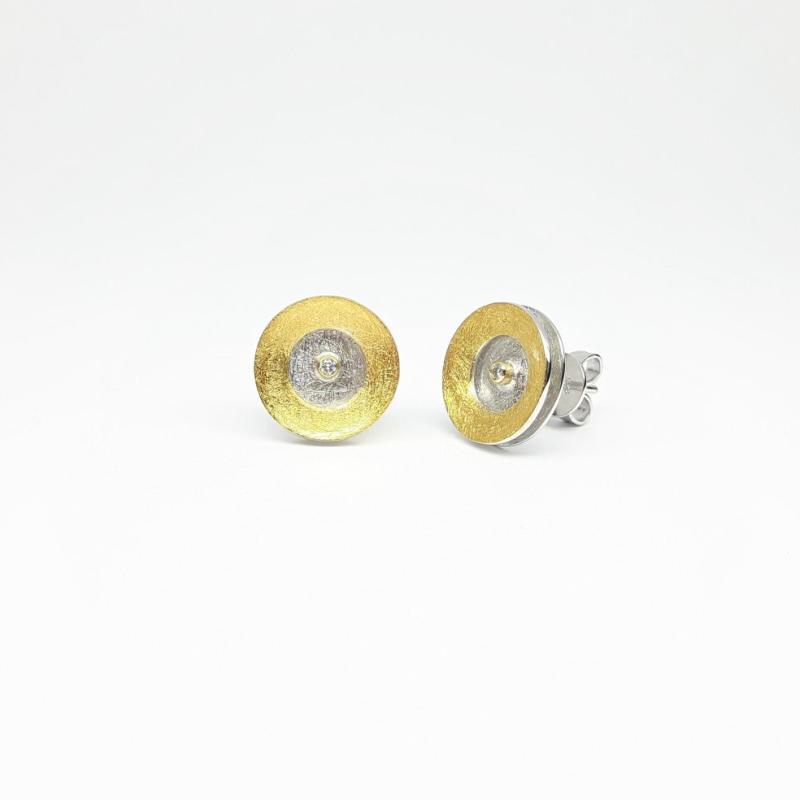 Boucles d'oreilles en argent 925/-, or fin, or jaune 18kt et brillants.