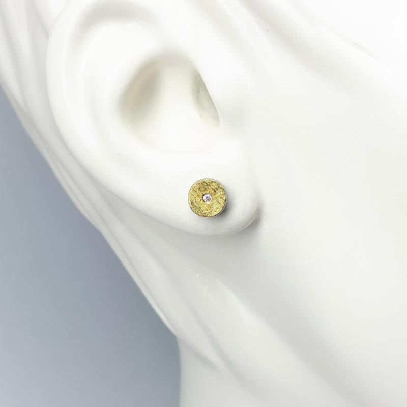 Boucles d'oreilles en or fin, argent 925/- et brillants.
