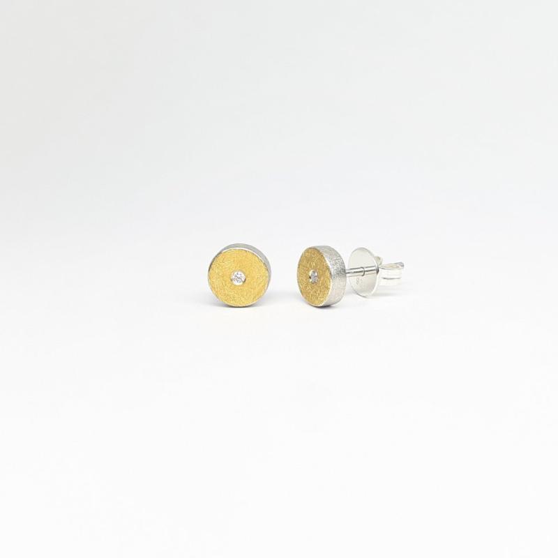 Boucles d'oreilles en or fin, argent 925/- et brillants.