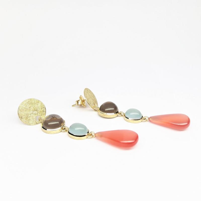 Boucle d'oreilles en or jaune 18kt, pampilles en rhodochrosite très fine, aigue-marine et quartz fumé.Pièce unique.