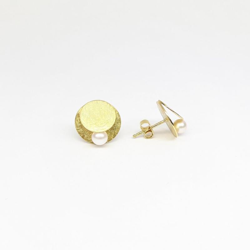 Boucles d'oreilles en or jaune 18kt et perles Akoya.