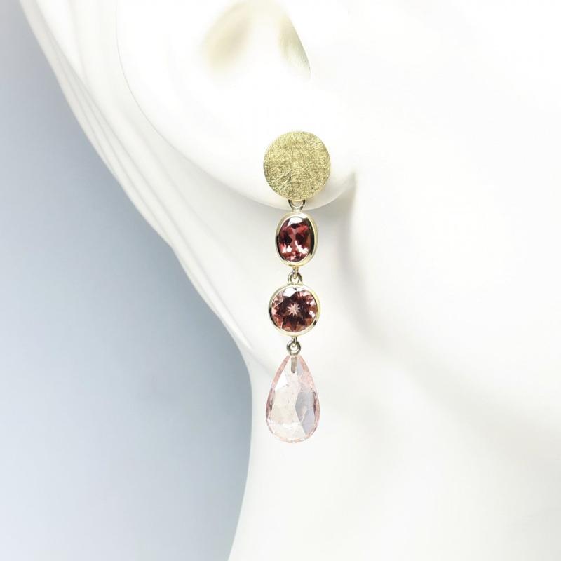Boucles d'oreilles or jaune 18kt et tourmalines. Pièce unique.