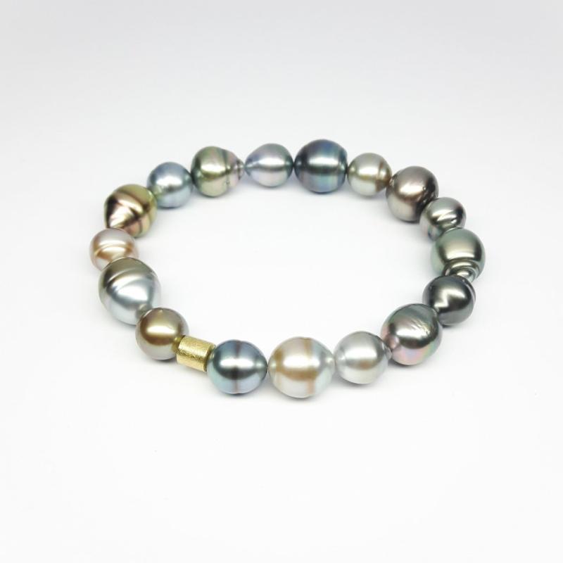 Bracelet en perles de tahiti et or jaune 18kt. Pièce unique.