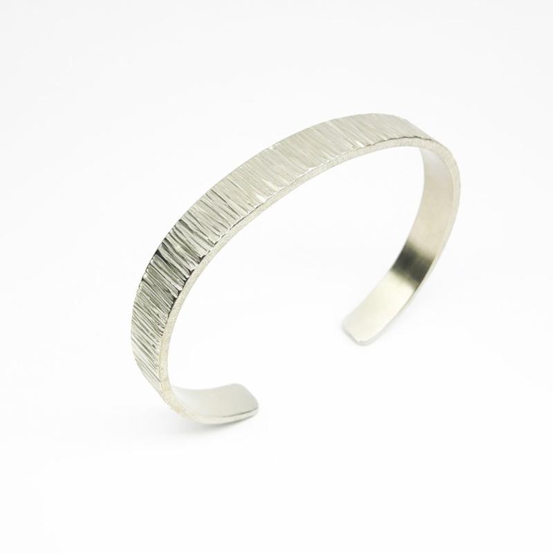Bracelet en argent 925/- martelé. Pièce unique.