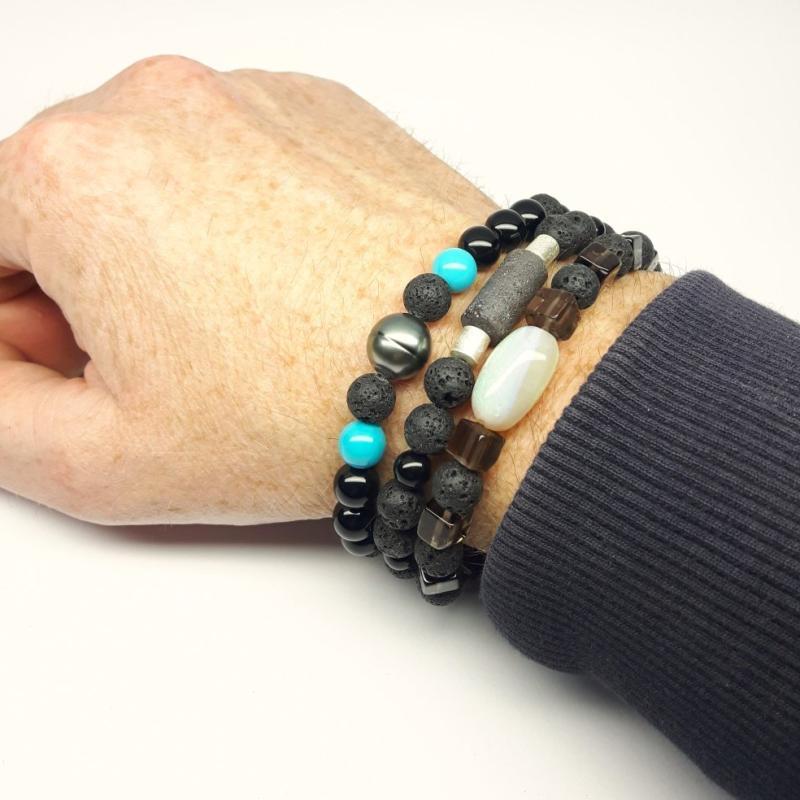 Bracelet en lave, quartz fumé, opale et argent 925/-. Pièce unique.