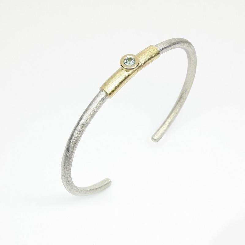 Bracelet en argent 925-., or jaune 18kt et tourmaline verte.