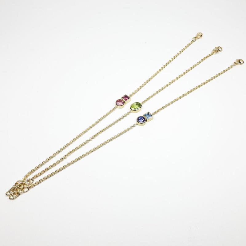 Bracelet en or jaune 18kt et péridot. Pièce unique.