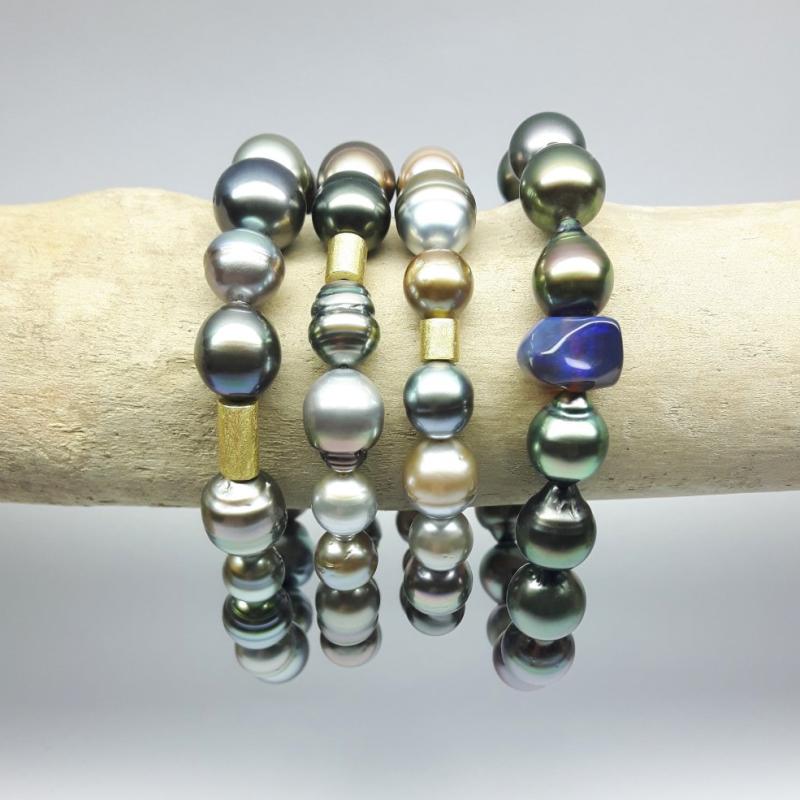 Bracelet en perles de tahiti et or jaune 18kt. Pièce unique.