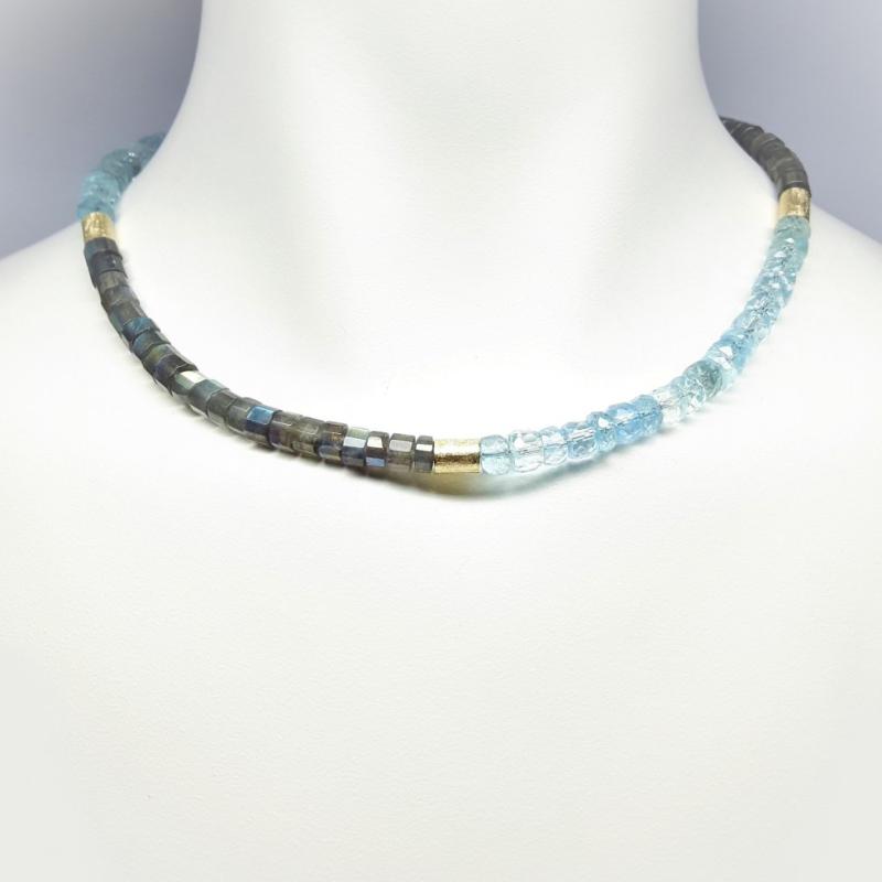 Collier en or jaune en aigue-marine, labradorite et or jaune 18kt. Pièce unique.