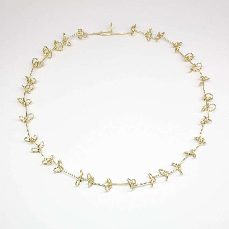 Collier fait main en or jaune 18kt. Pièce unique.