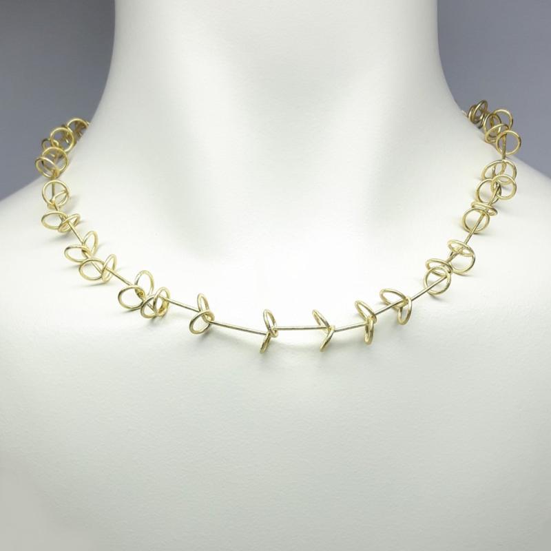 Collier fait main en or jaune 18kt. Pièce unique.