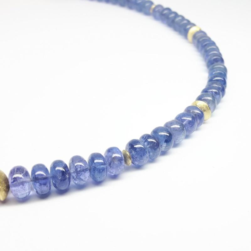 Collier en or jaune 18kt et tanzanite. Pièce unique.