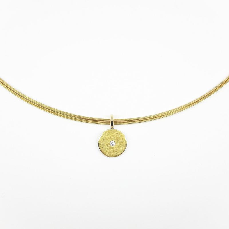 Pendentif en or fin, or jaune 18kt, argent 925-. et diamant.