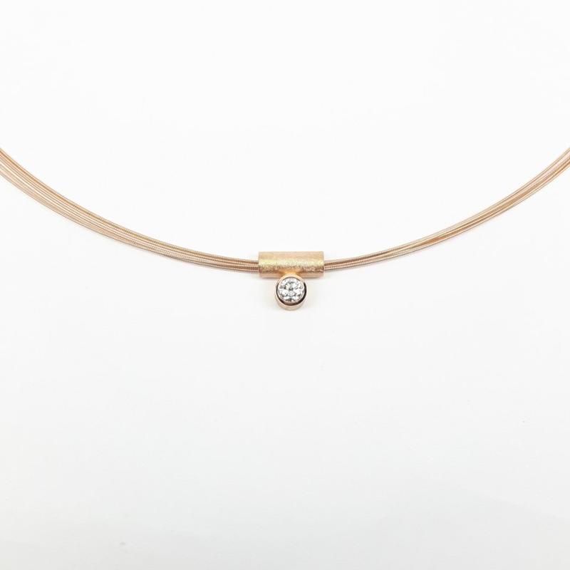 Pendentif en or rouge 18kt et brillant 0,25ct.